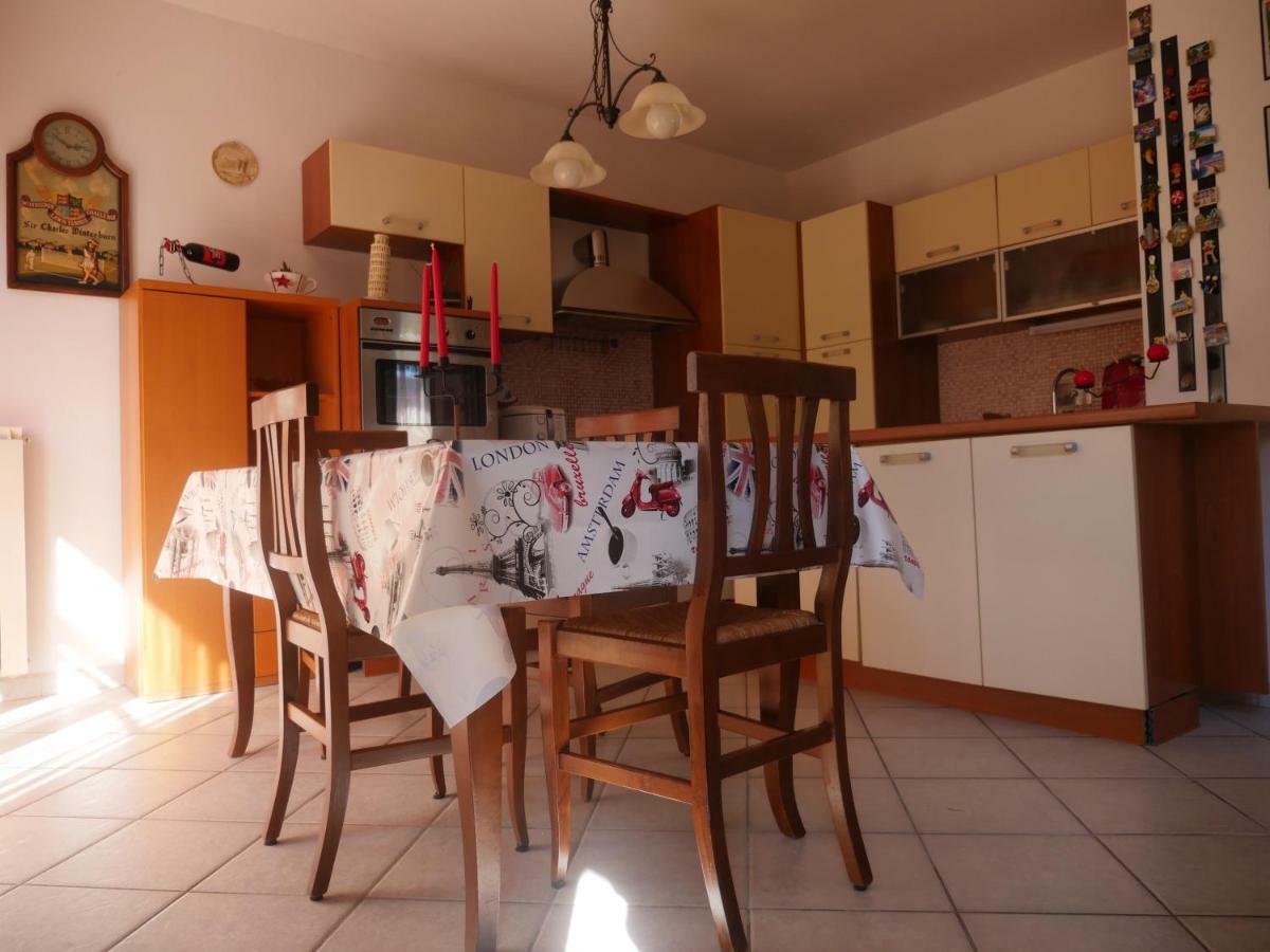 La Casa Di Sandra Pugnano Eksteriør billede